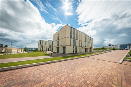 美國斯坦福大學(xué)、加州大學(xué)伯克利分校、加州州立大學(xué)三校博士后研究班